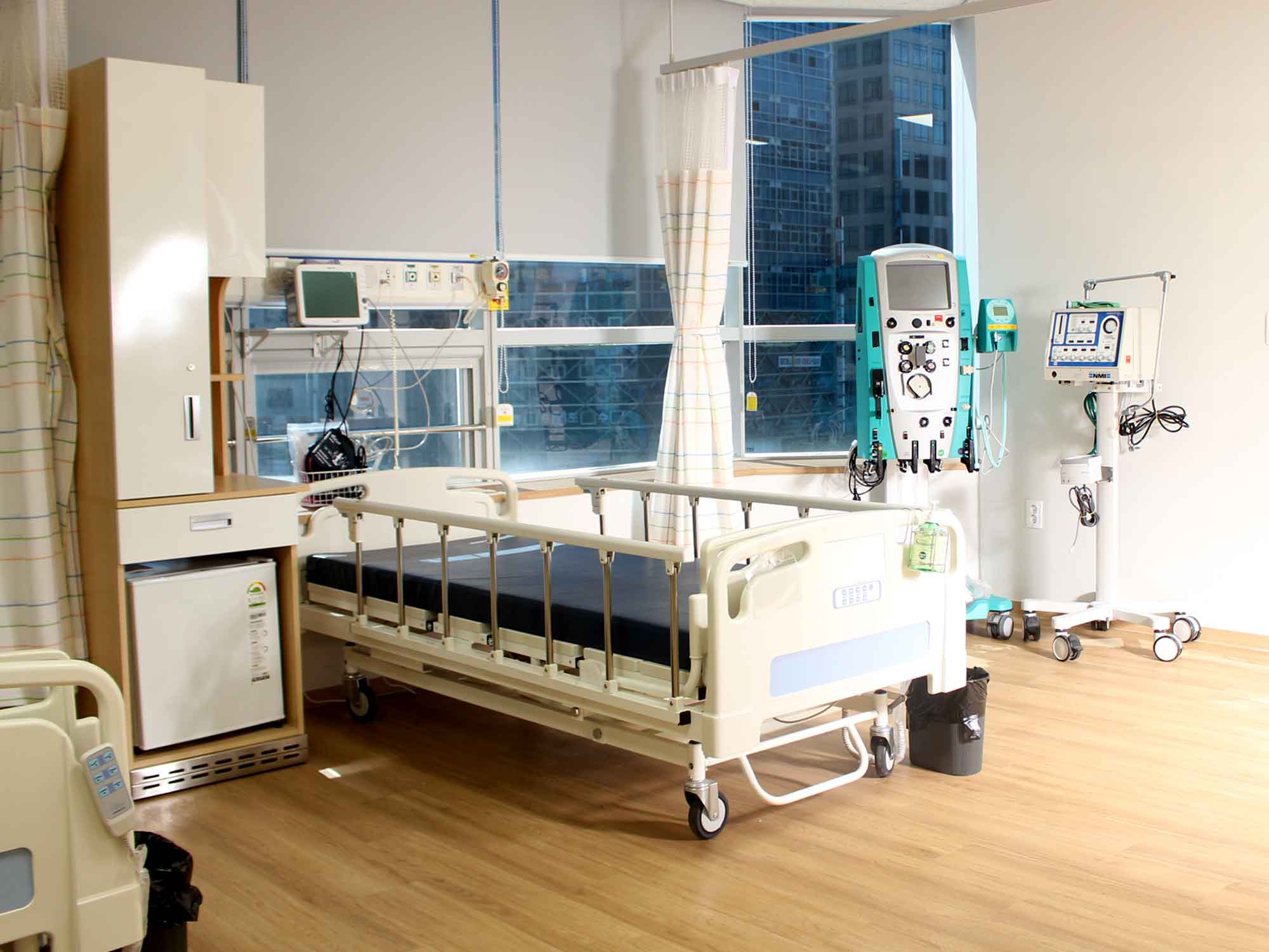 Hospitals near me open 24 hours cheap